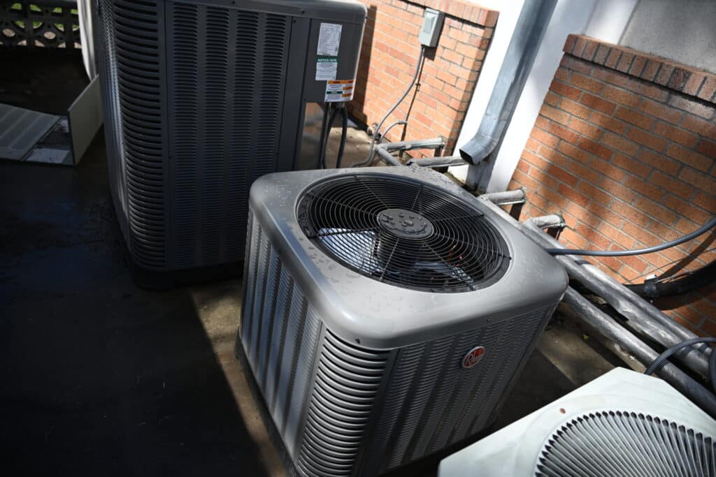 Swift Air is an air conditioning company in Corpus Christi, Texas that services portable ac units, window units, ac compressors, ac installations, window units, and mini split air conditioners.